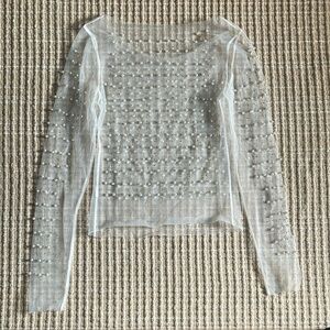 Mesh pearl top